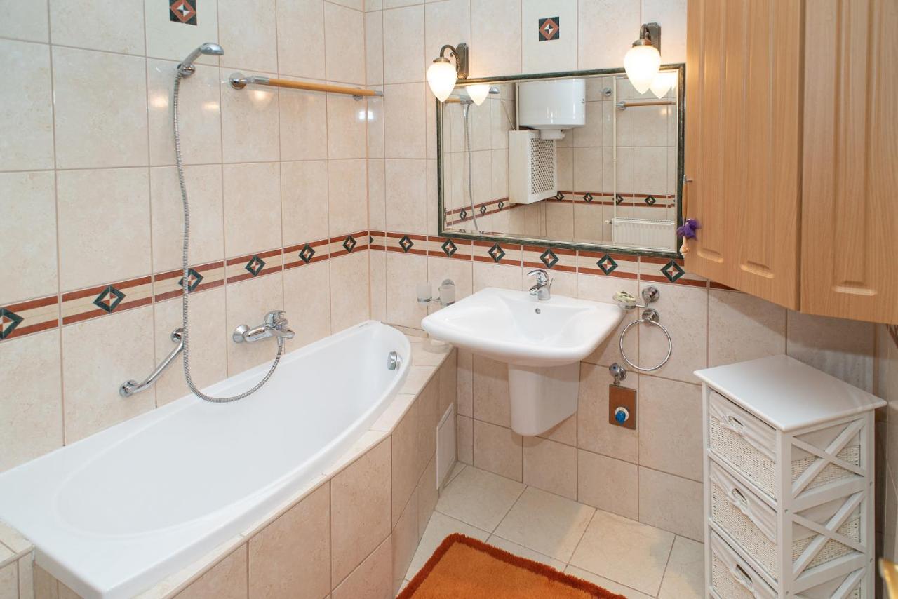Pelsoart Apartments كيستاي المظهر الخارجي الصورة